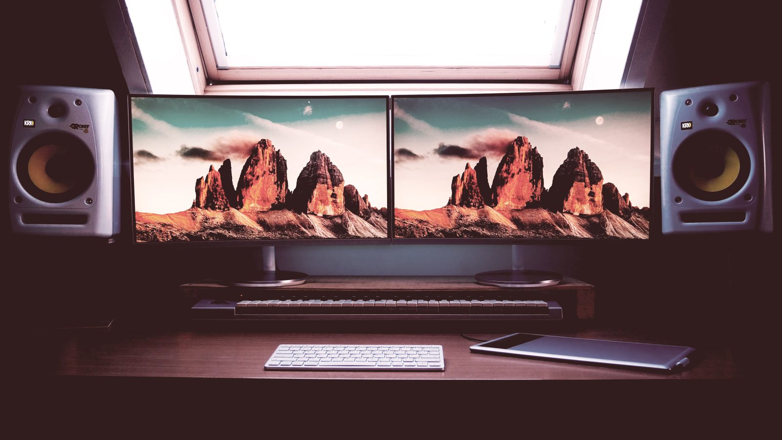 How To Get The Most Out of Your Dual Screen Home Office